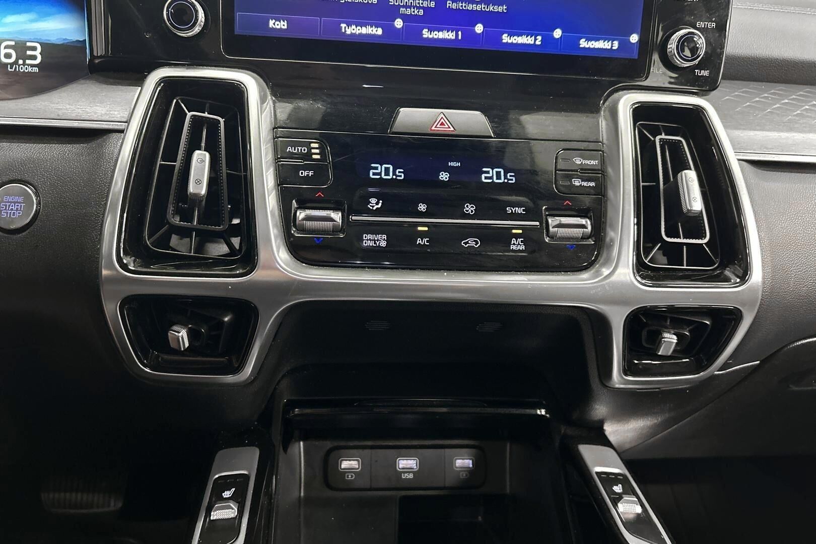 Kia Sorento iso kuva 19