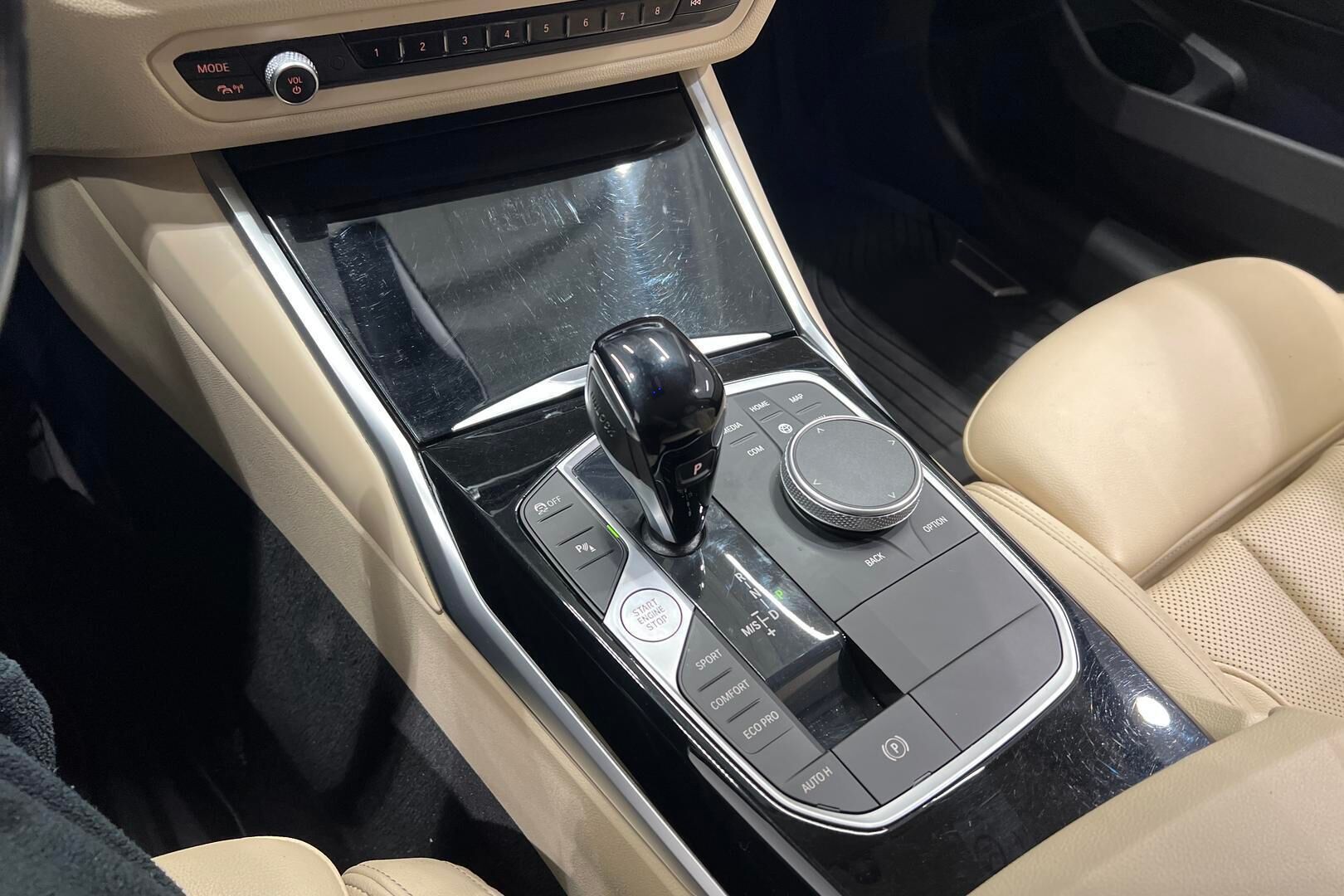 BMW 3-SARJA iso kuva 22