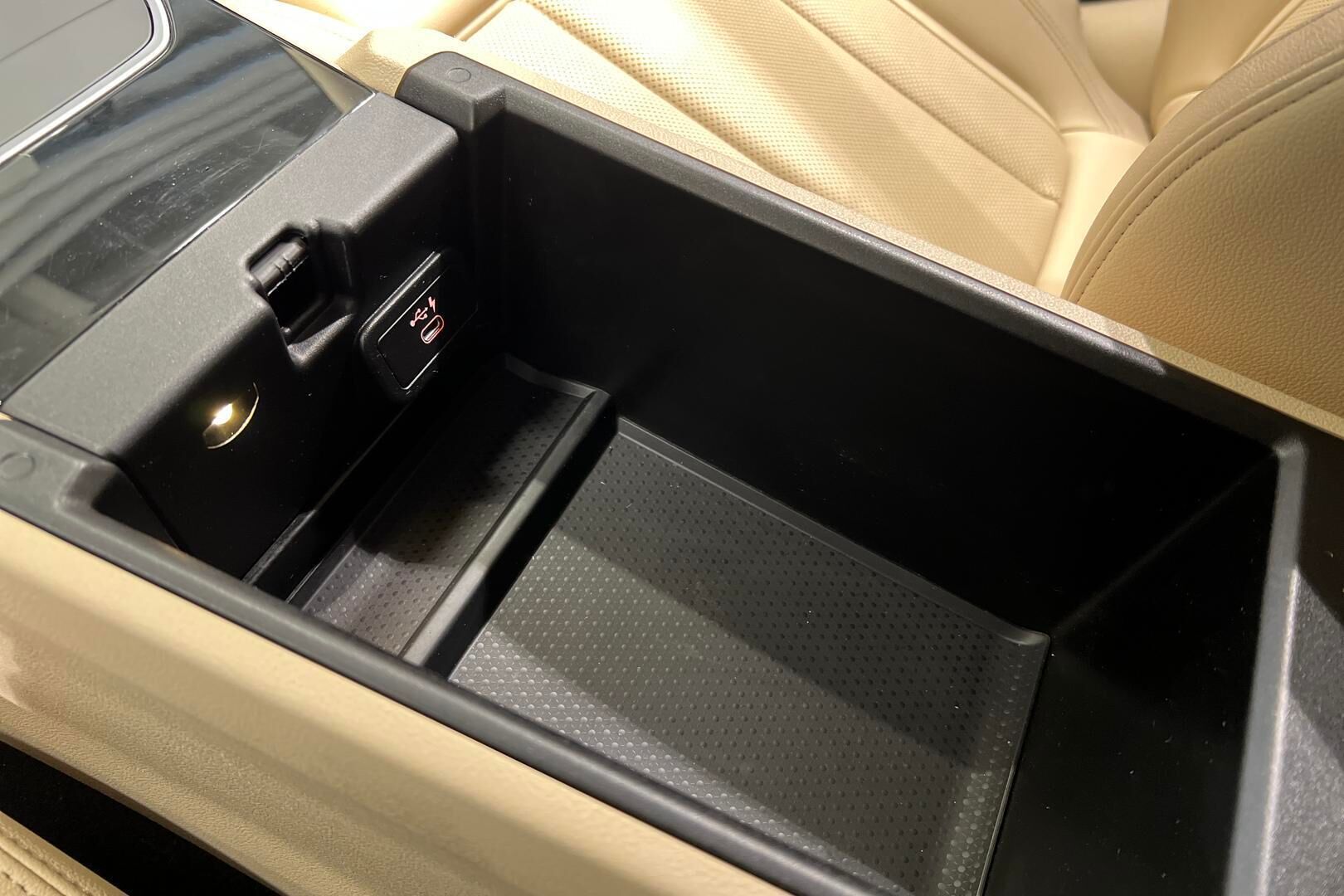 BMW 3-SARJA iso kuva 24