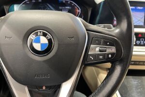 BMW 3-SARJA esikatselu 26