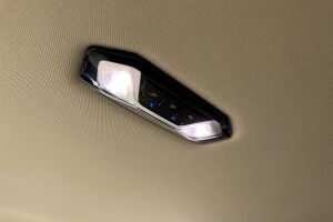 BMW 3-SARJA esikatselu 32