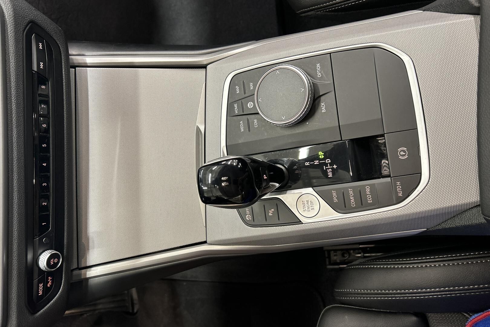 BMW 3-sarja iso kuva 12
