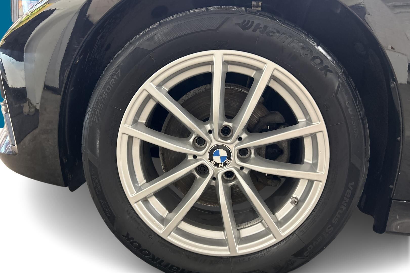 BMW 3-sarja iso kuva 15