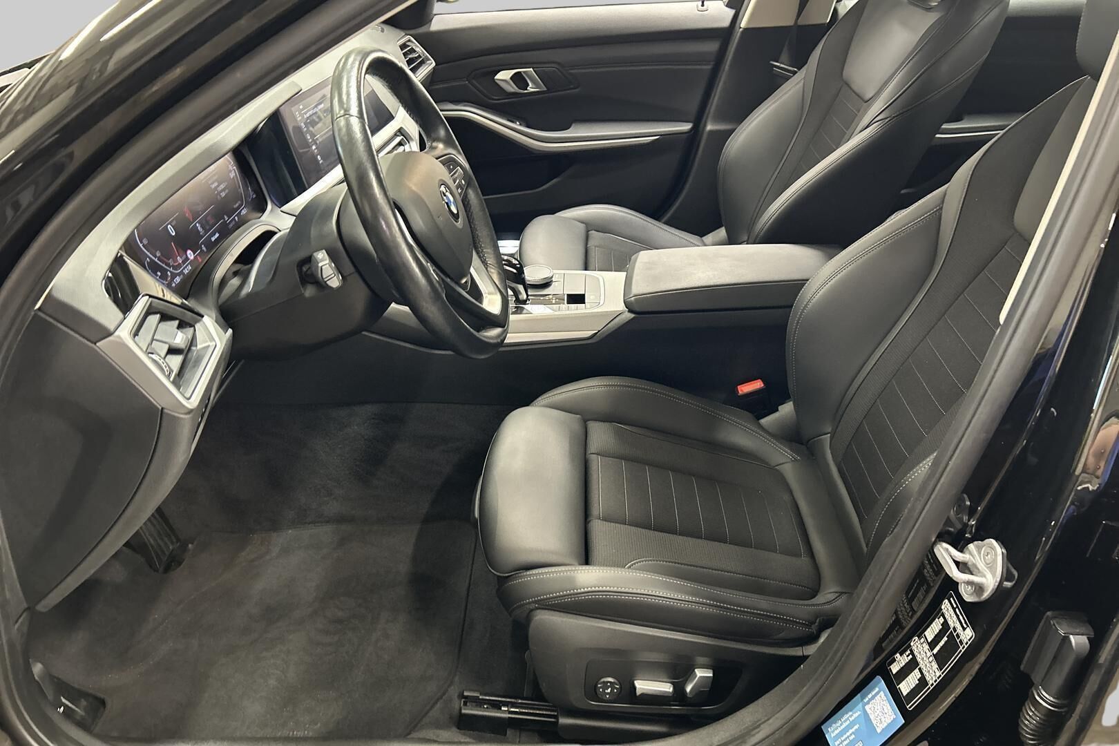 BMW 3-sarja iso kuva 19