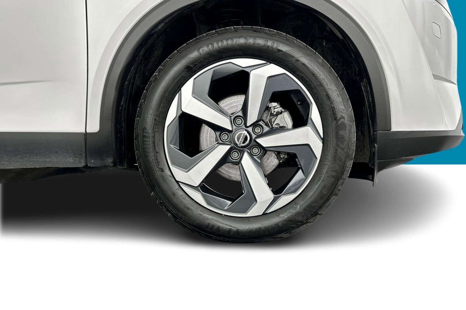 Nissan Qashqai iso kuva 23
