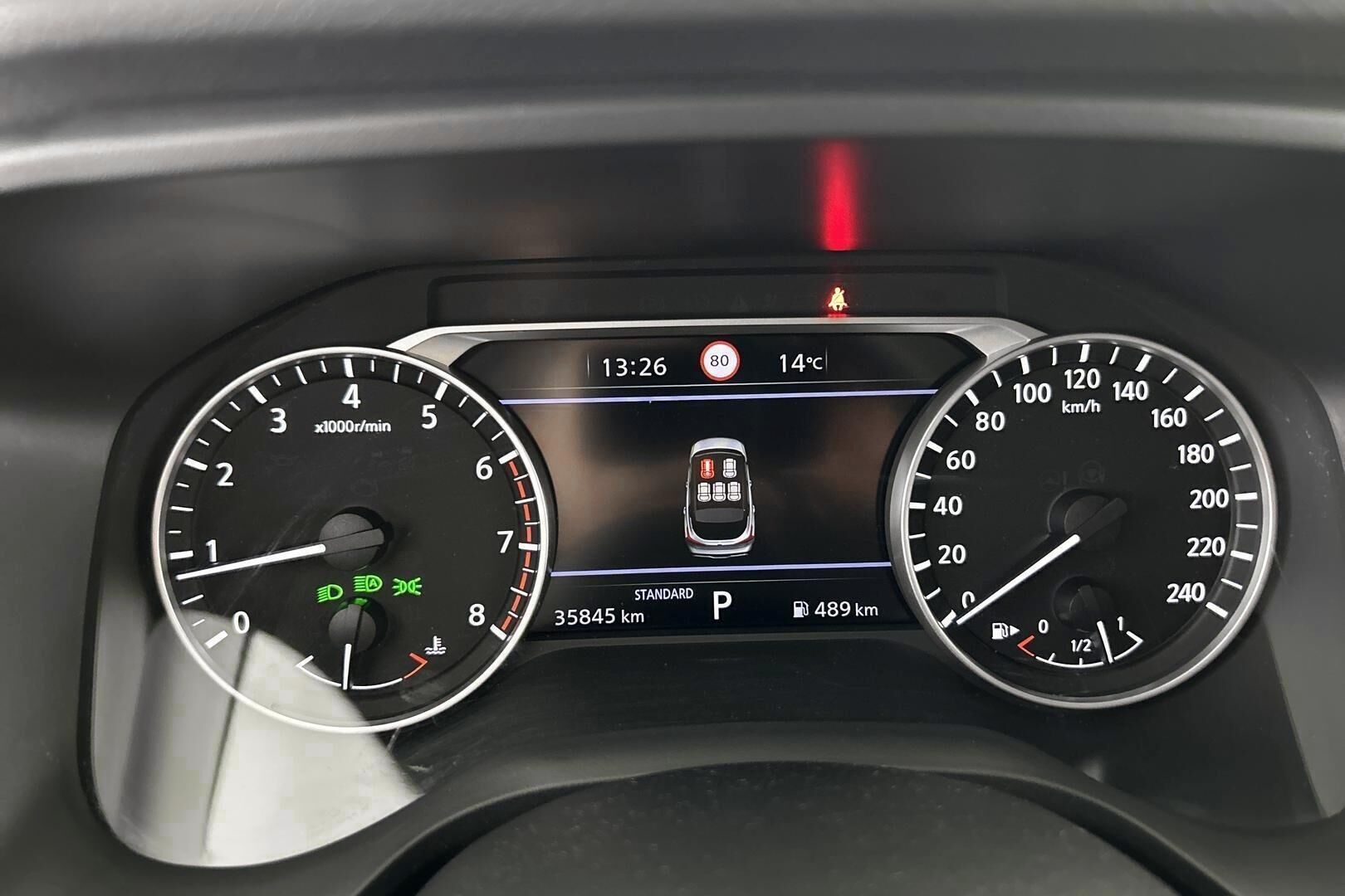 Nissan Qashqai iso kuva 24