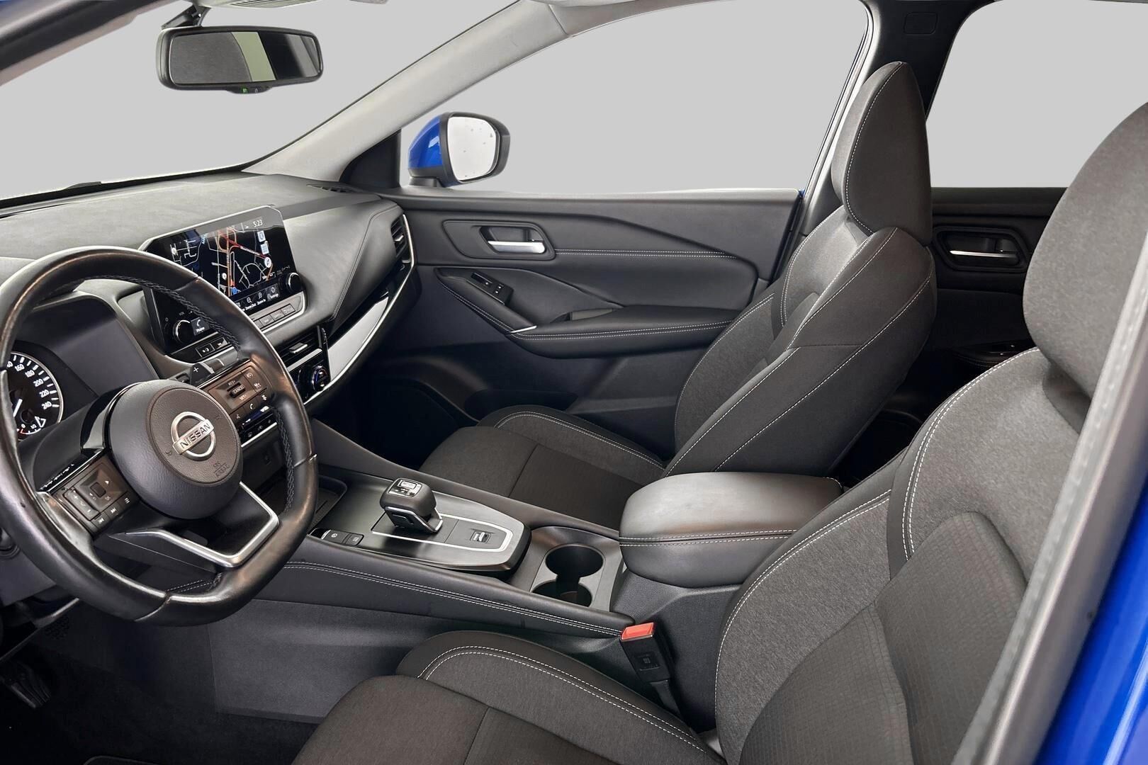 Nissan Qashqai iso kuva 8