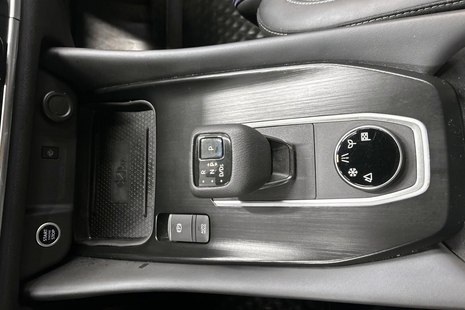 Nissan Qashqai iso kuva 12