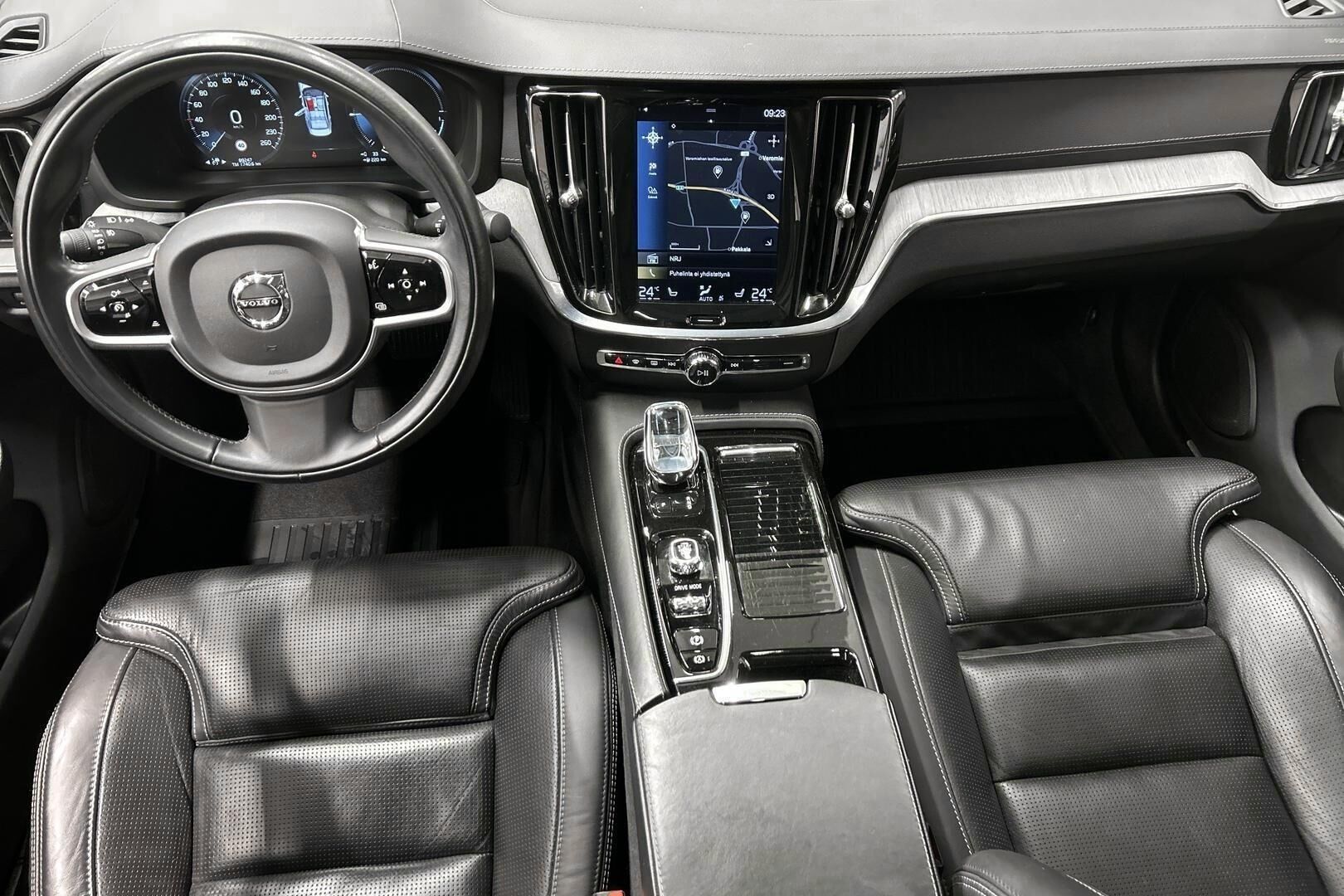 Volvo S60 iso kuva 11