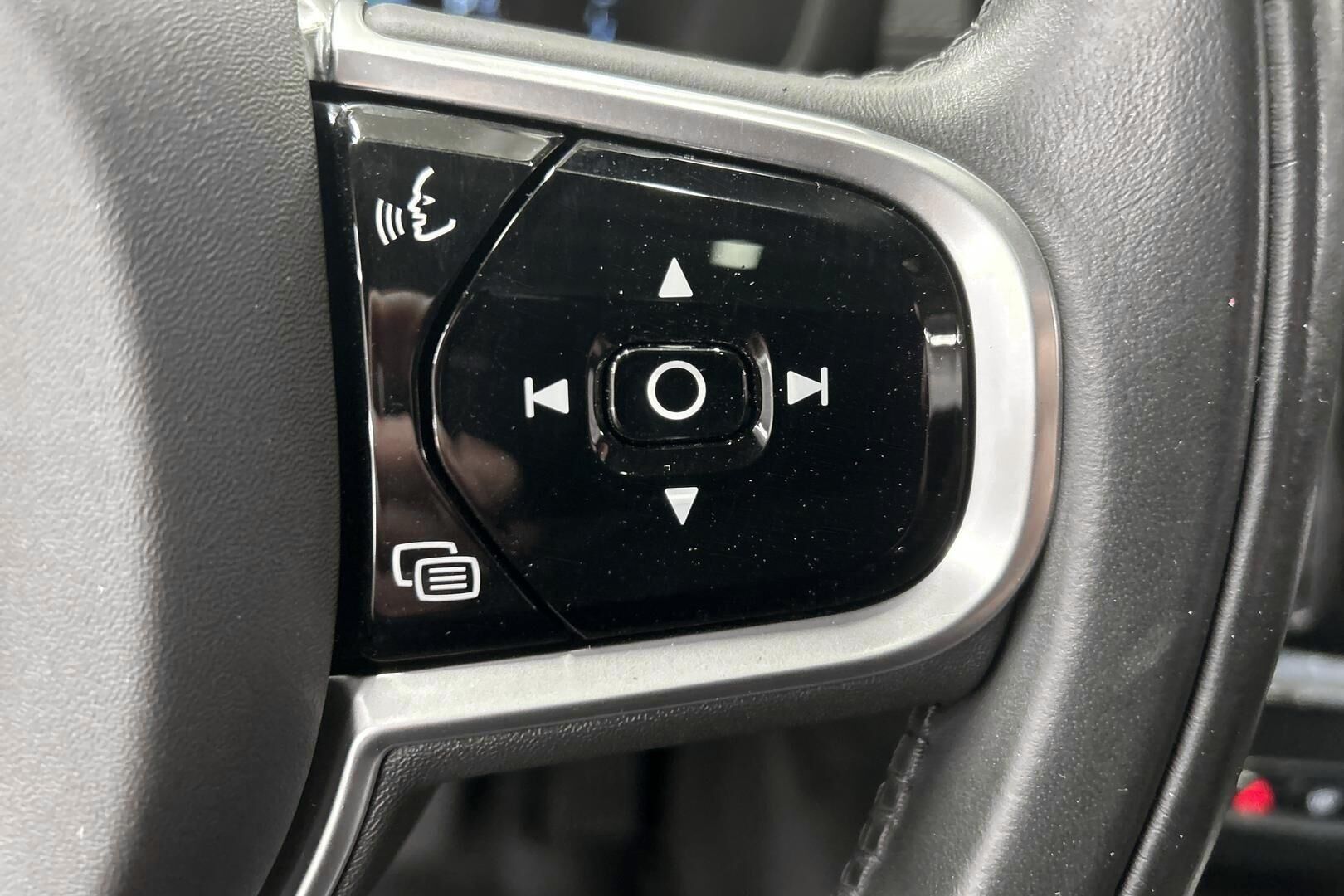 Volvo S60 iso kuva 18