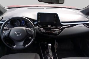 Toyota C-HR esikatselu 1