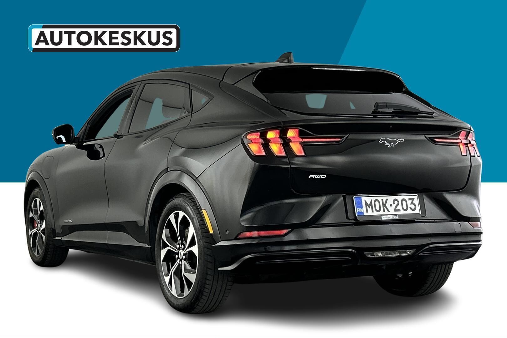 Ford Mustang Mach-E iso kuva 5