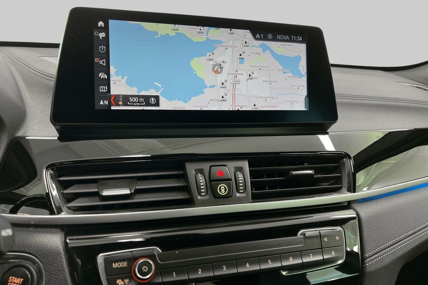BMW X1 iso kuva 14