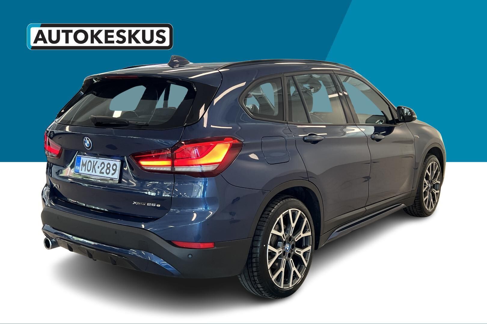 BMW X1 iso kuva 4