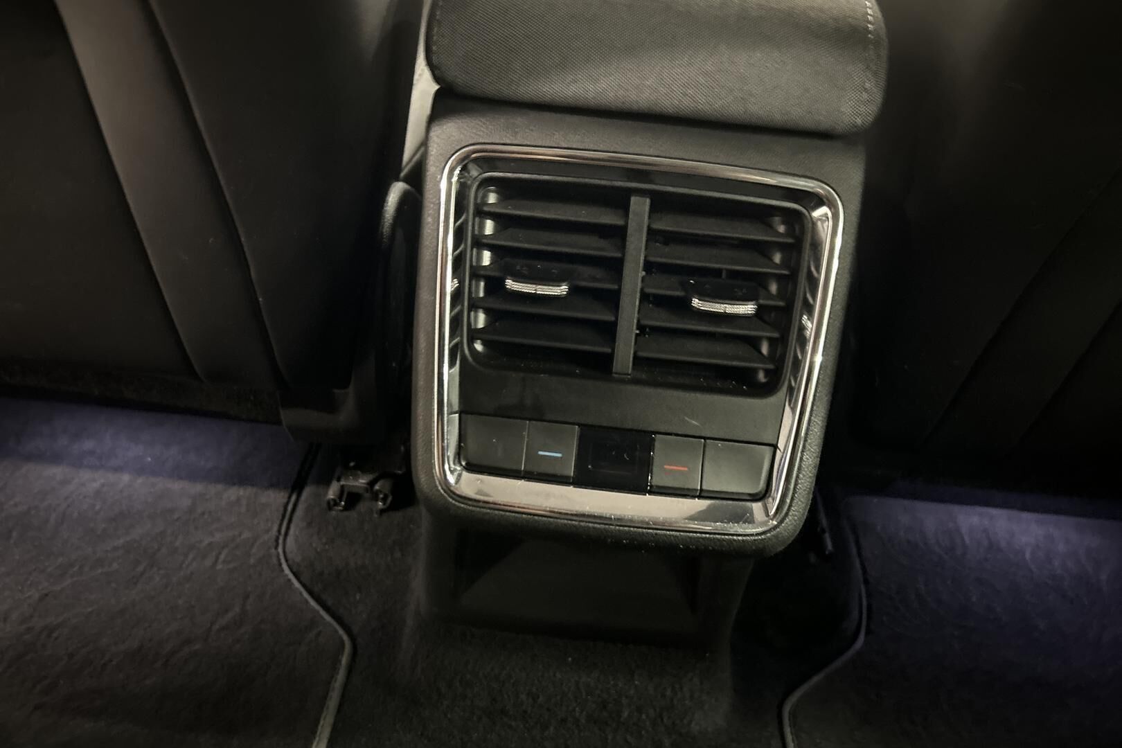 Skoda Enyaq iso kuva 24