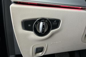 Mercedes-Benz E esikatselu 32