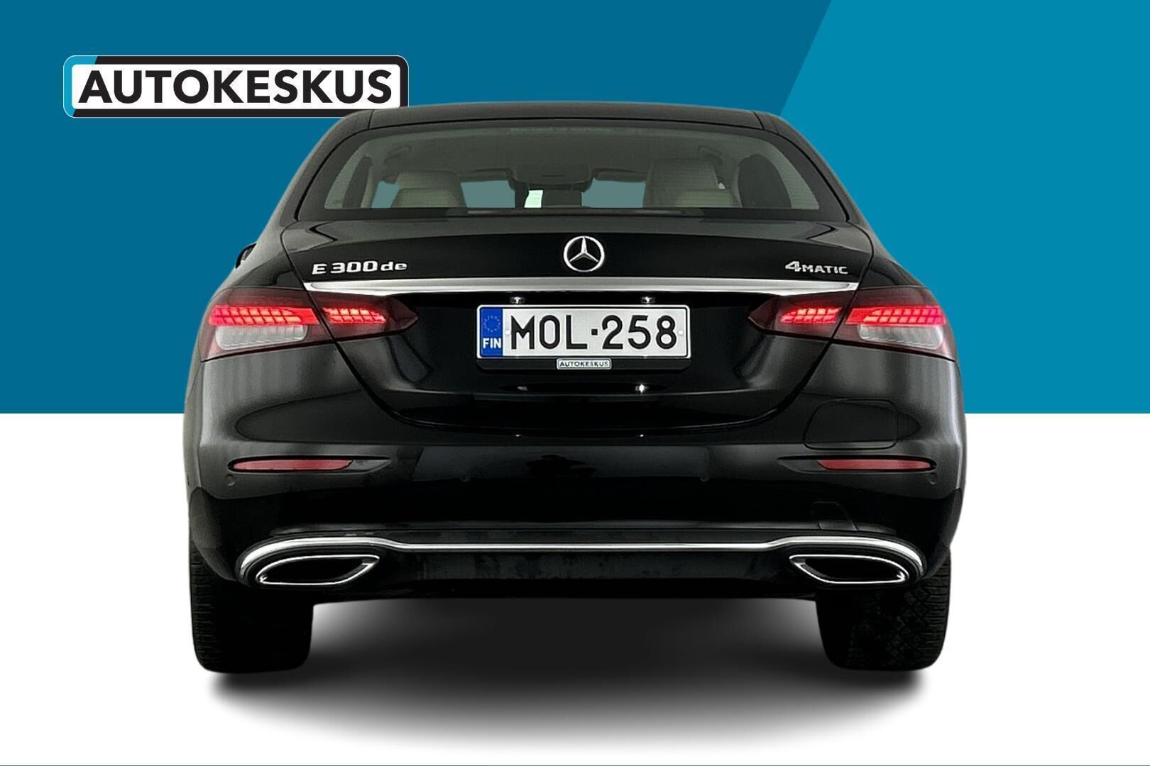 Mercedes-Benz E iso kuva 7