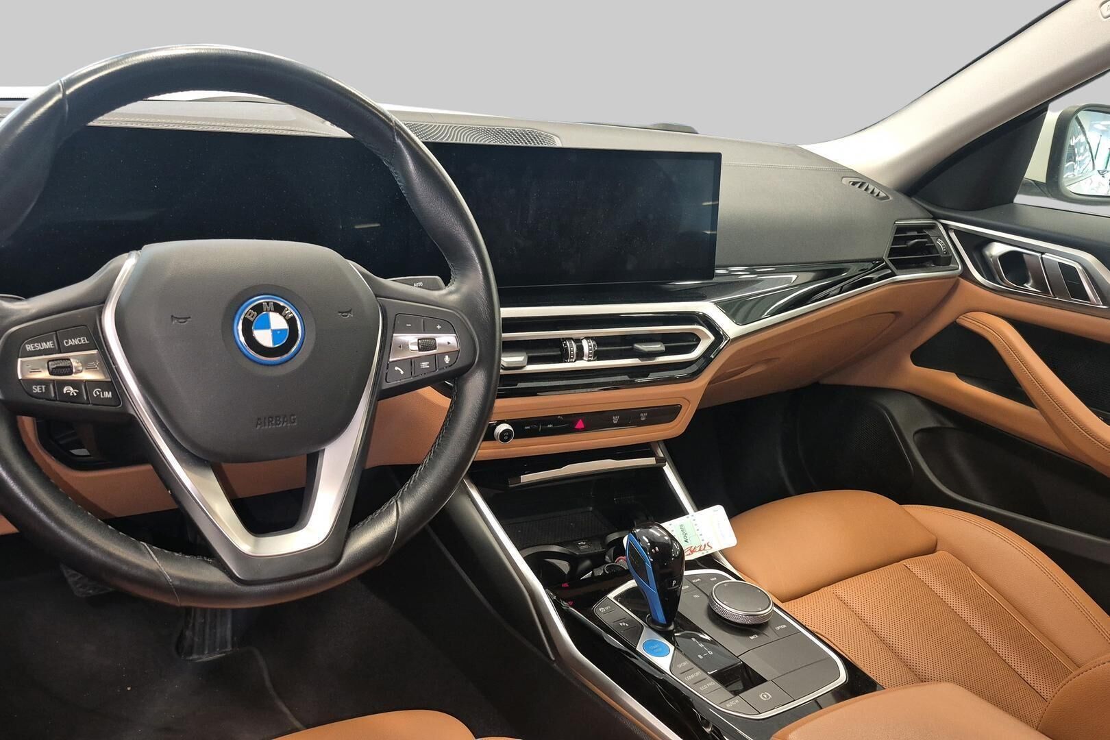 BMW i4 iso kuva 1