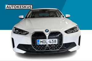 BMW i4 esikatselu 1