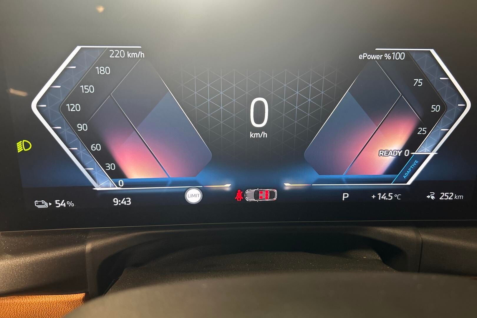 BMW i4 iso kuva 14
