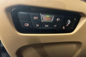 BMW i4 esikatselu 24