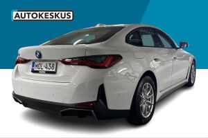 BMW i4 esikatselu 4
