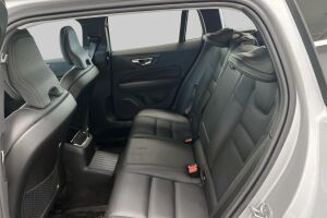 Volvo V60 esikatselu 10