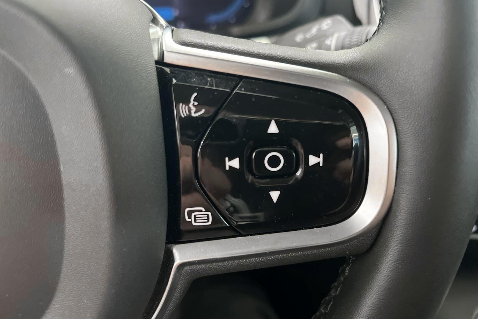 Volvo V60 iso kuva 10