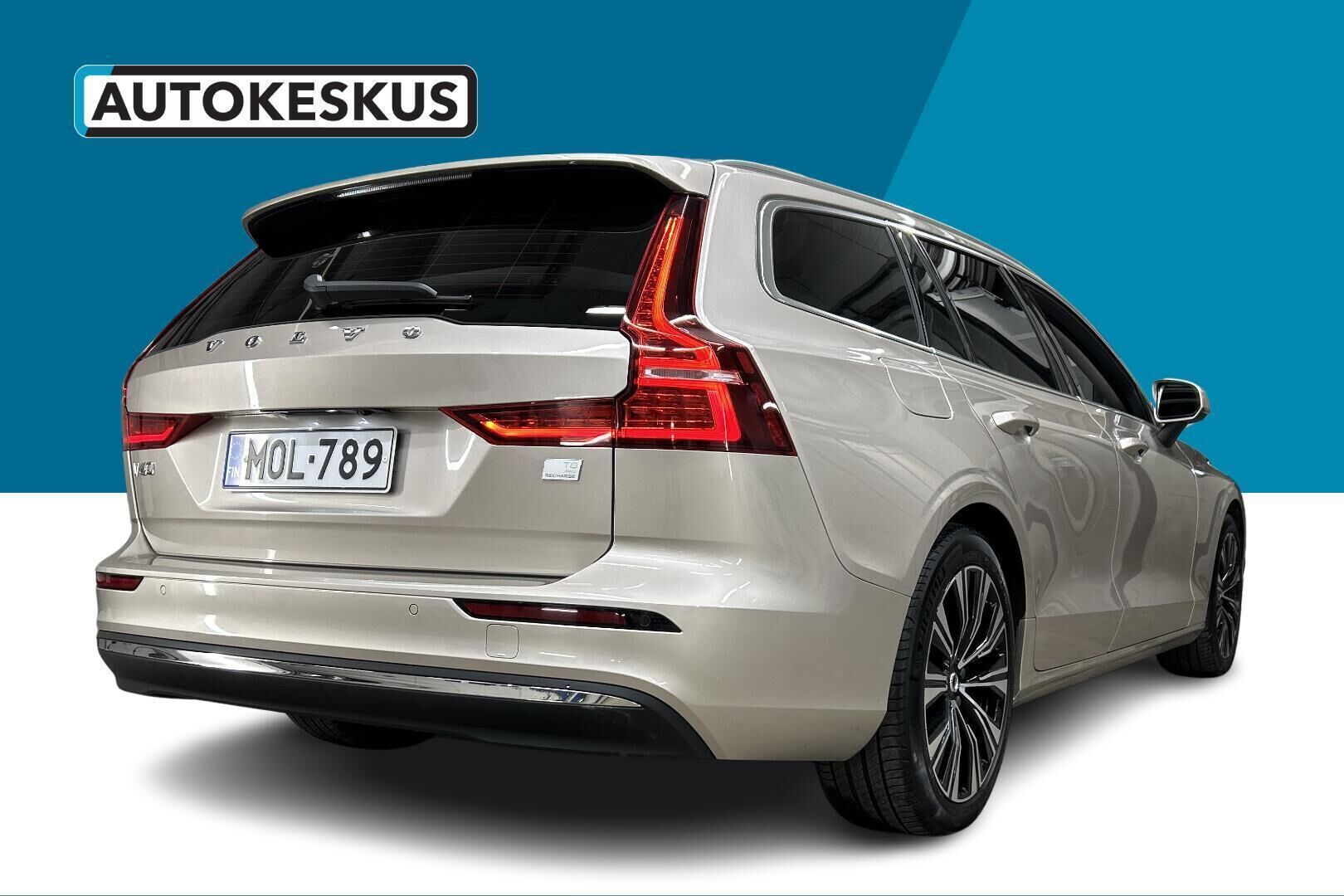 Volvo V60 iso kuva 15