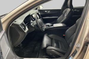 Volvo V60 esikatselu 17