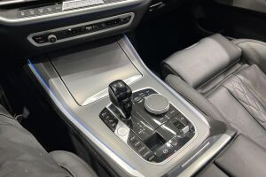 BMW X5 esikatselu 27