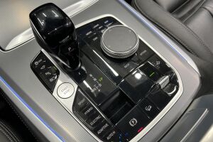 BMW X5 esikatselu 28