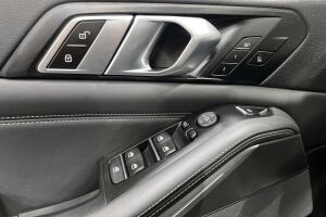 BMW X5 esikatselu 38