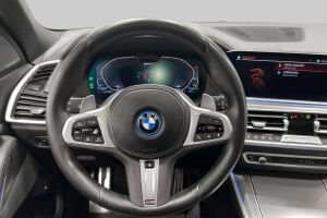 BMW X5 esikatselu 41