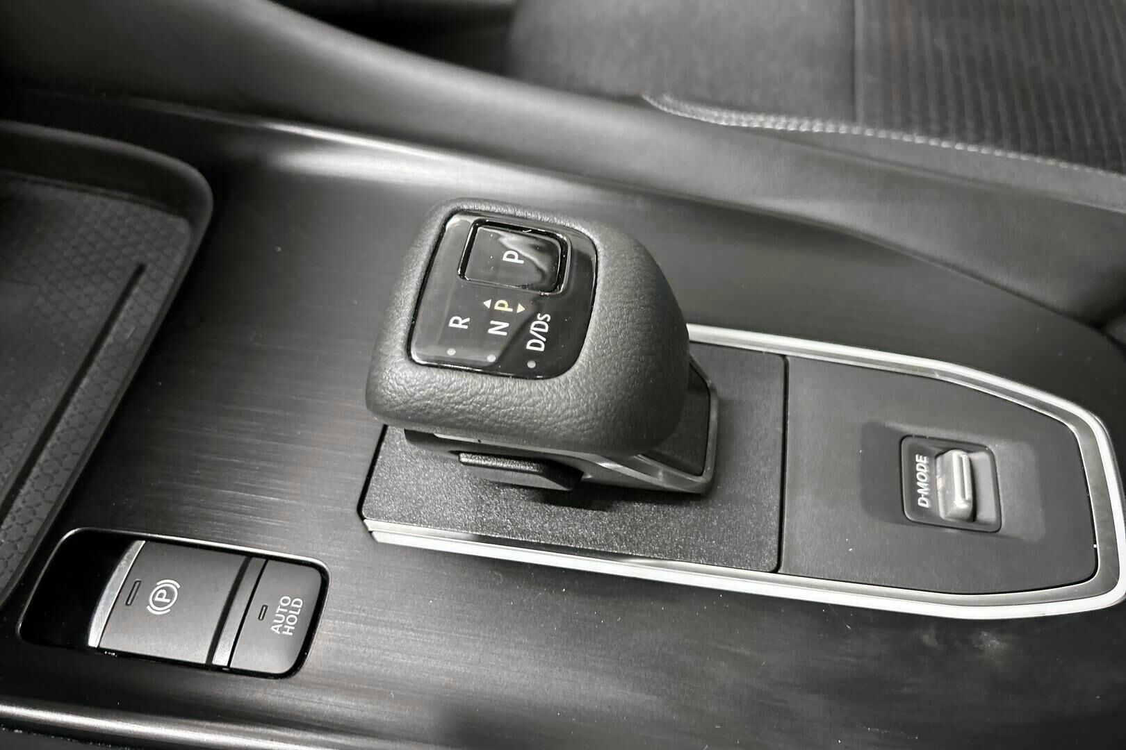 Nissan Qashqai iso kuva 17