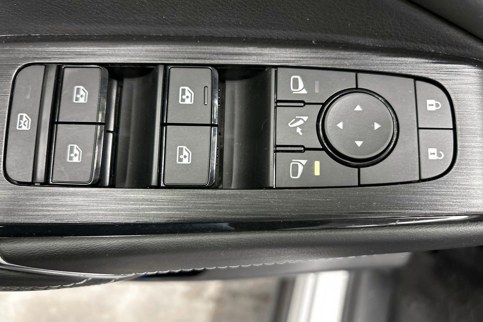 Nissan Qashqai iso kuva 21