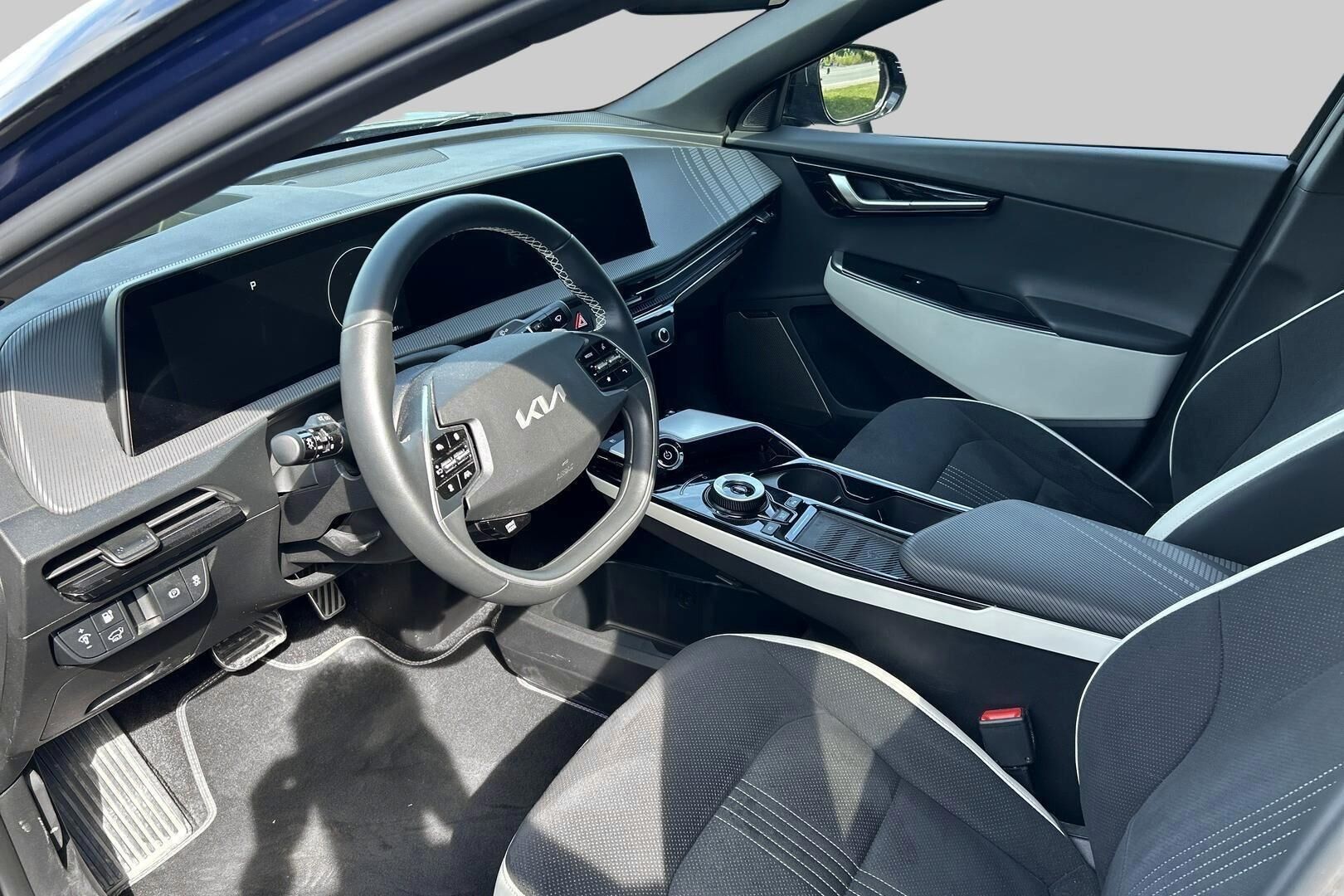 Kia EV6 iso kuva 2