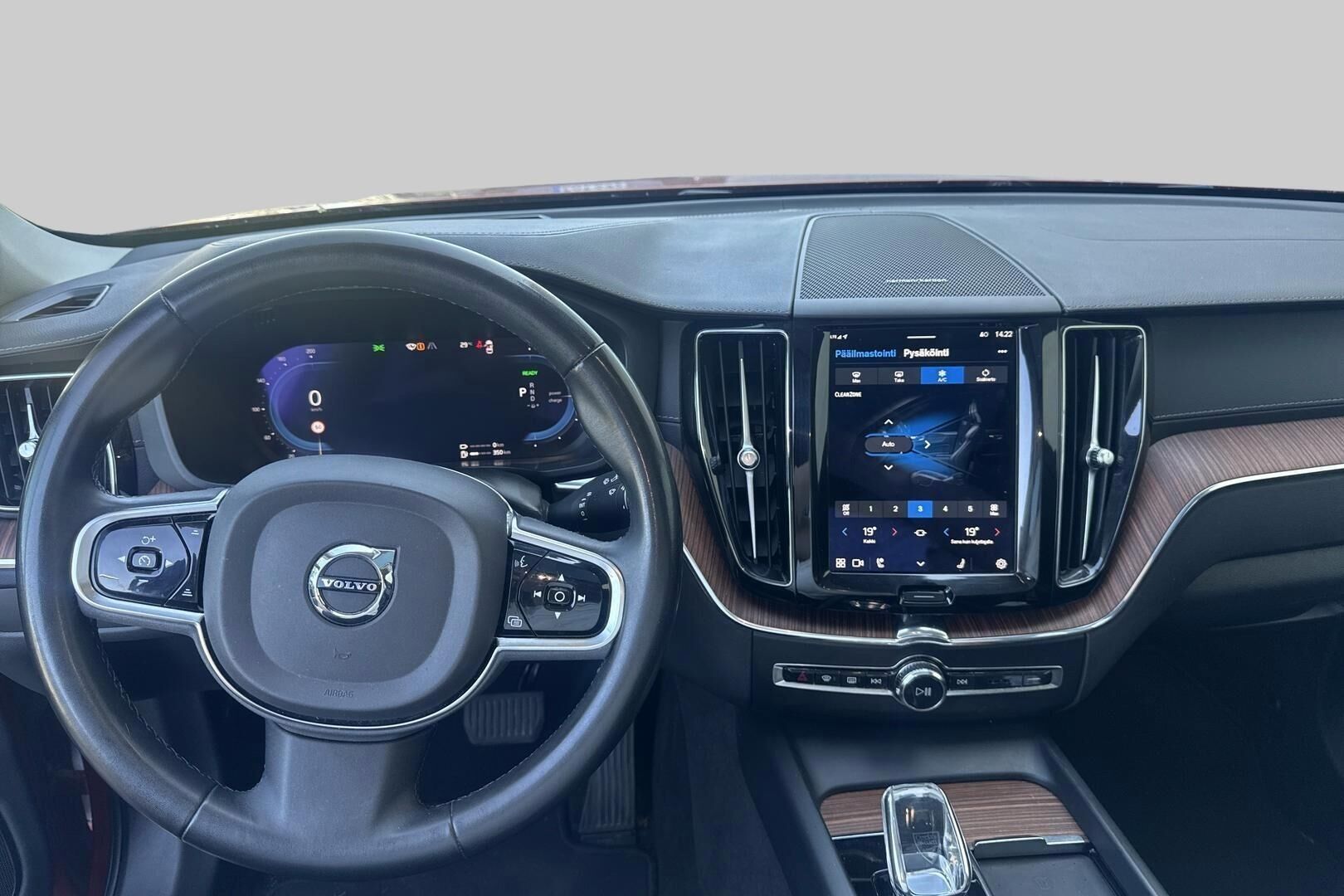 Volvo XC60 iso kuva 1