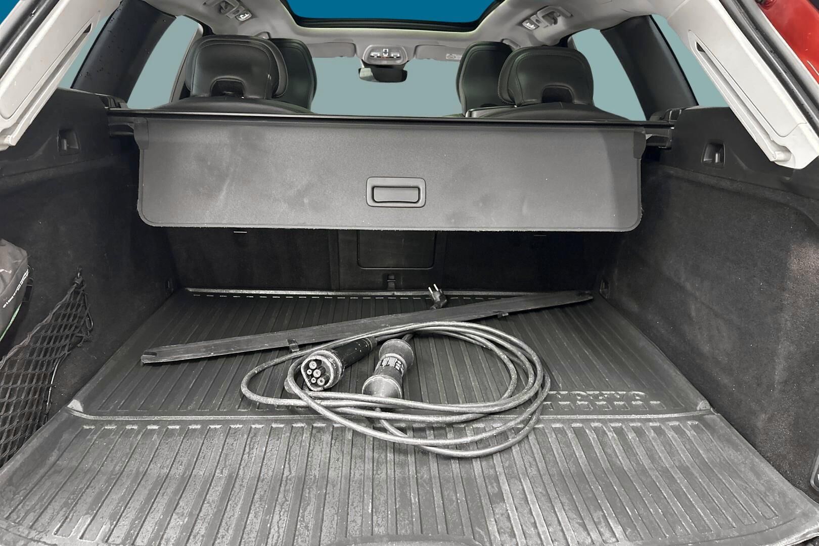 Volvo XC60 iso kuva 11