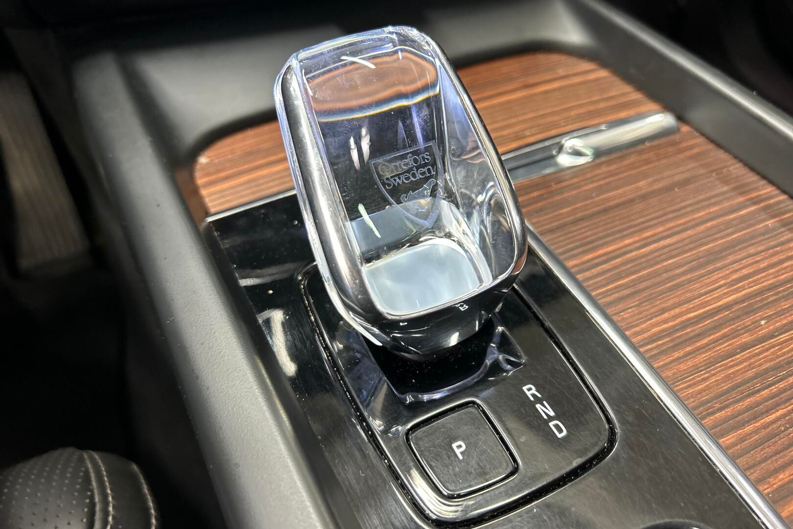 Volvo XC60 iso kuva 25