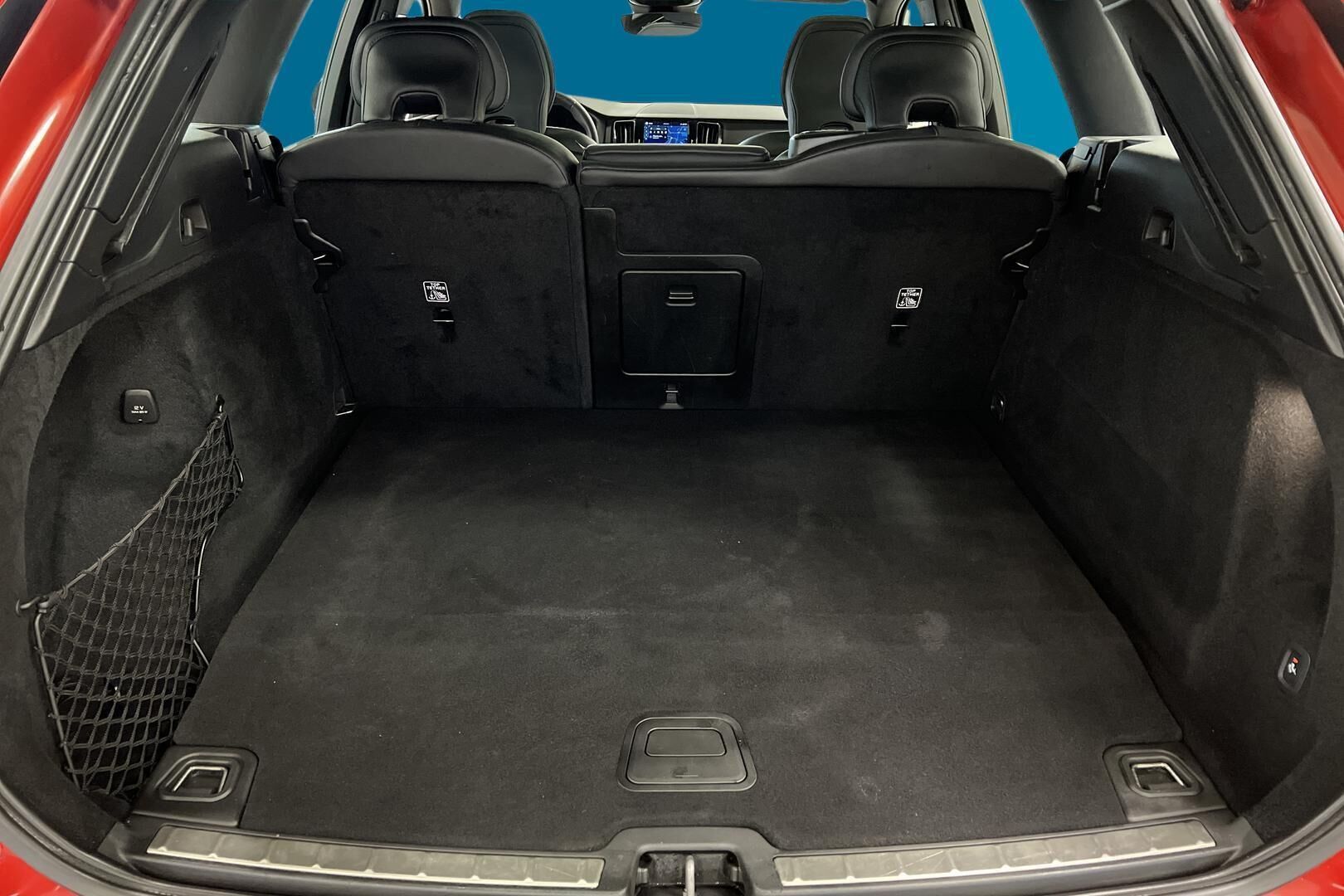 Volvo XC60 iso kuva 12