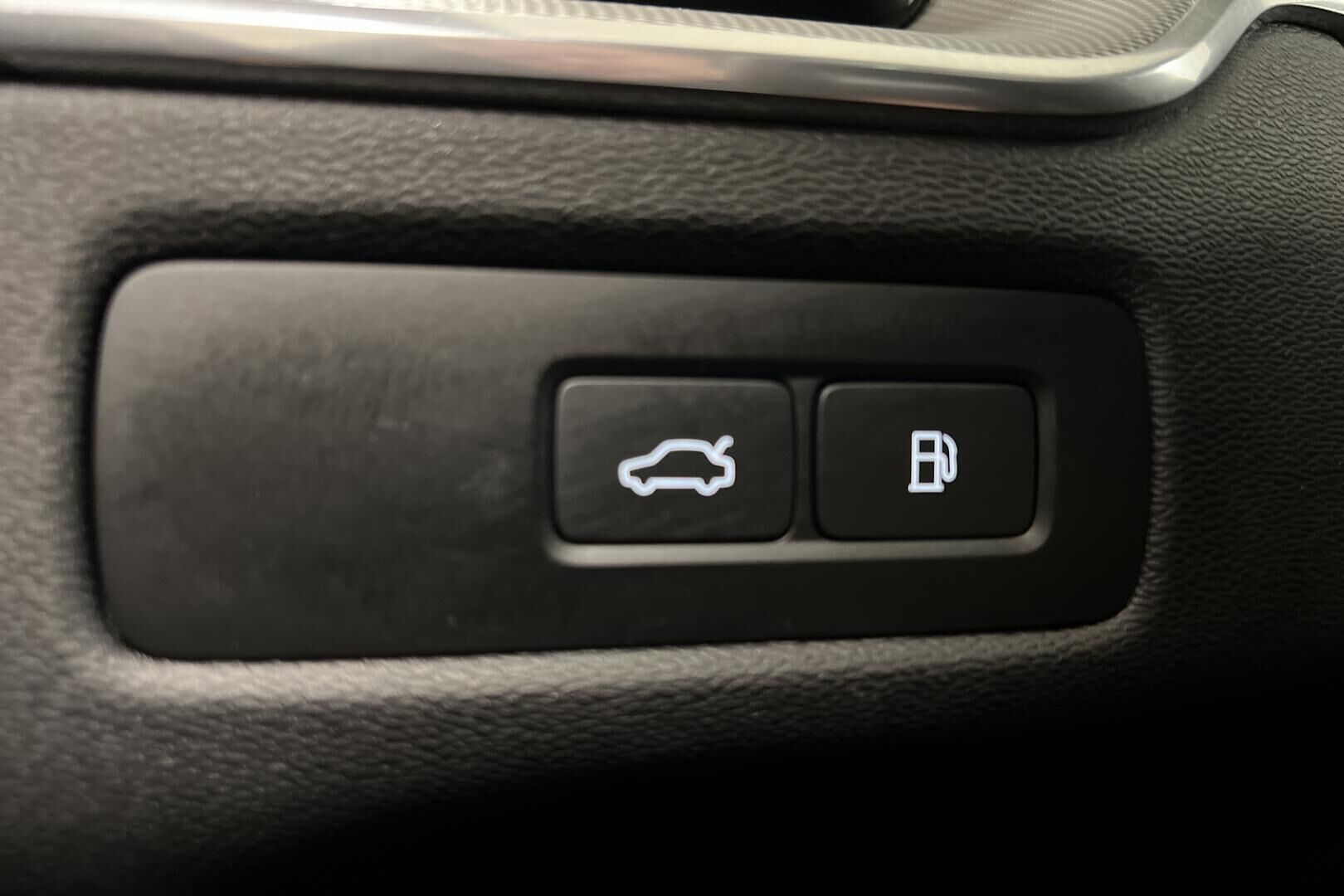 Volvo XC60 iso kuva 19