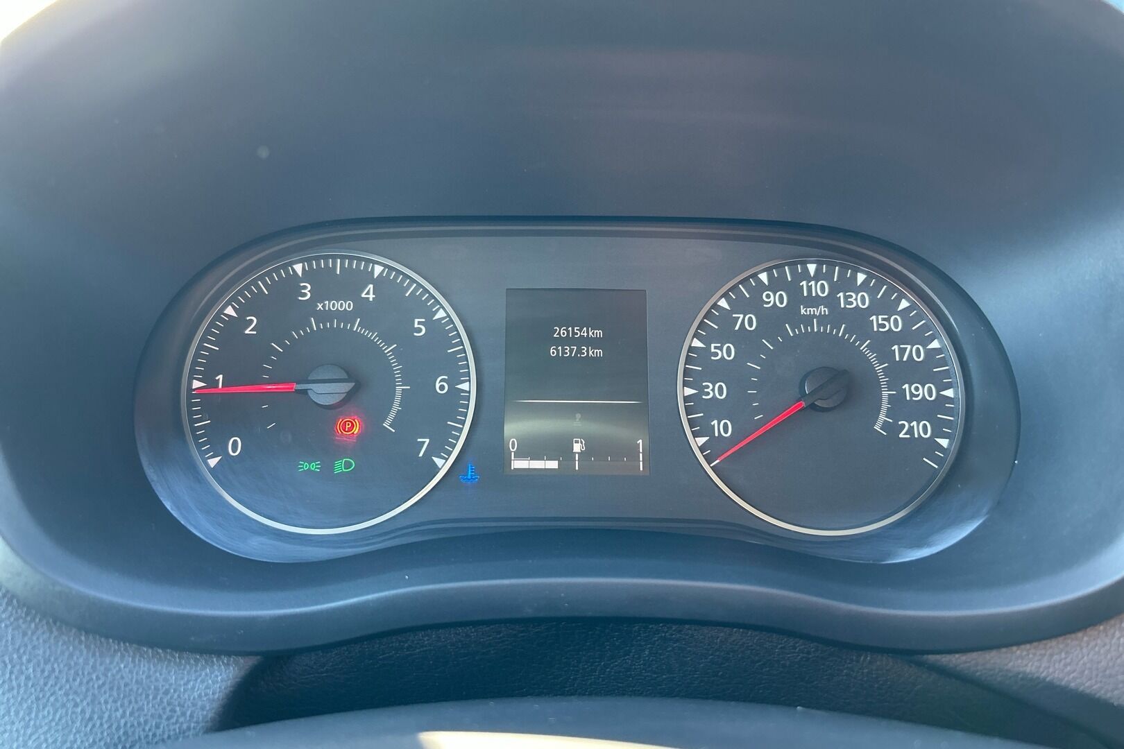 Nissan Interstar iso kuva 11