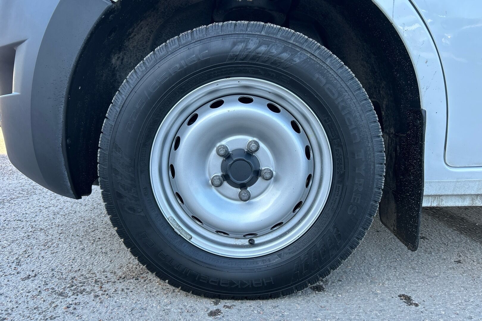 Nissan Interstar iso kuva 8