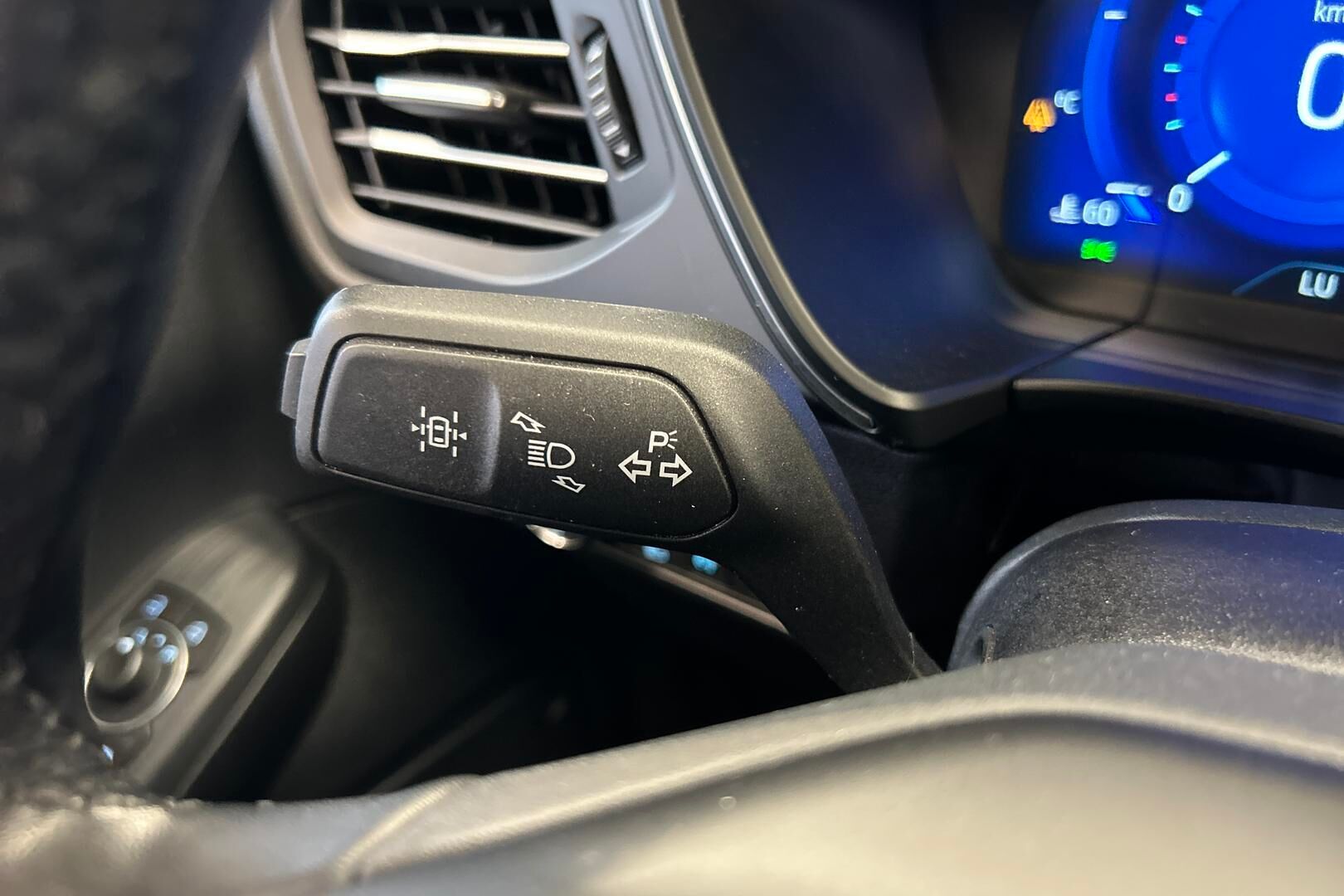 Ford Kuga iso kuva 30