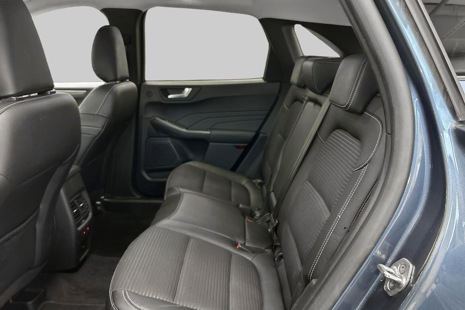 Ford Kuga iso kuva 6