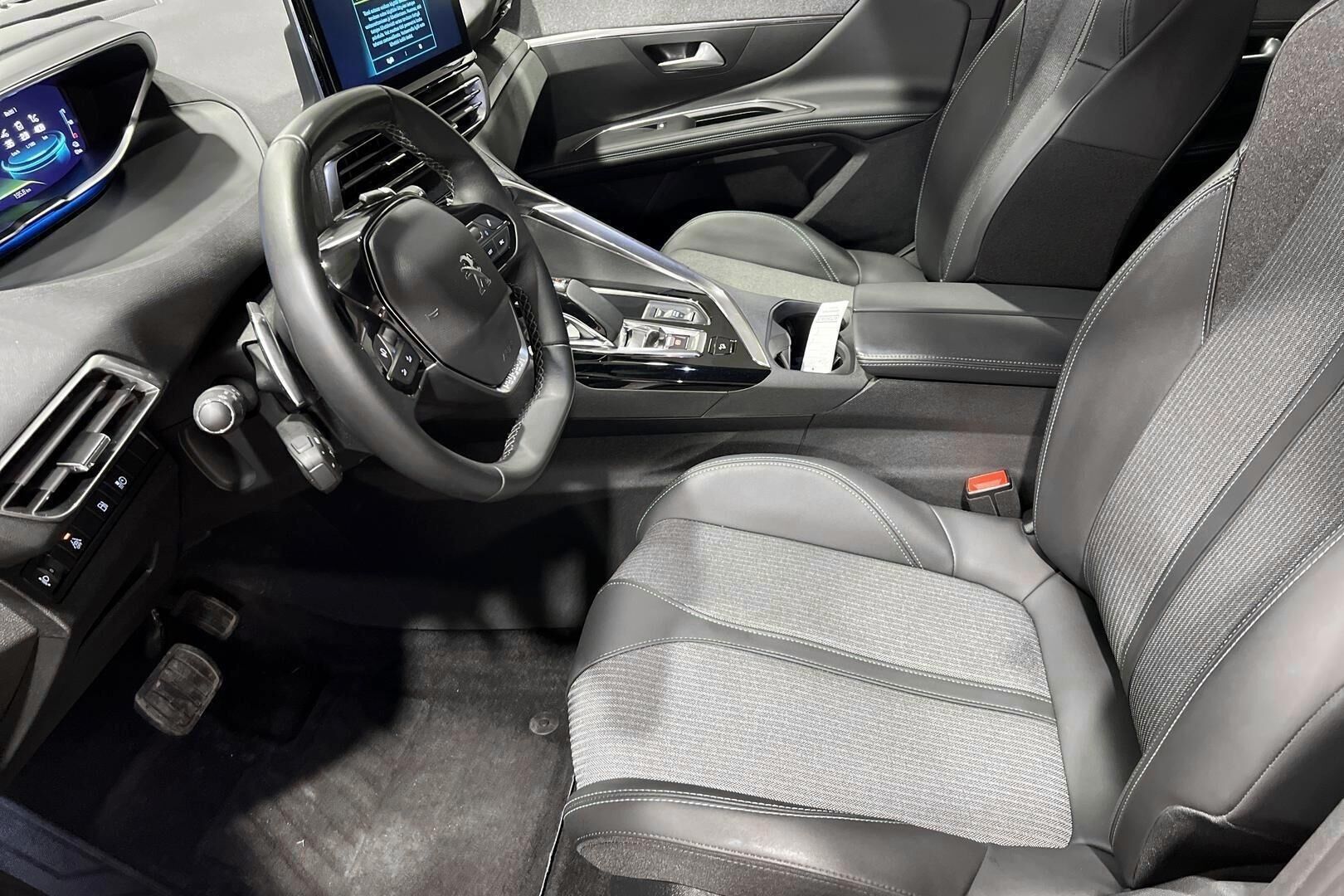 PEUGEOT 3008 iso kuva 9