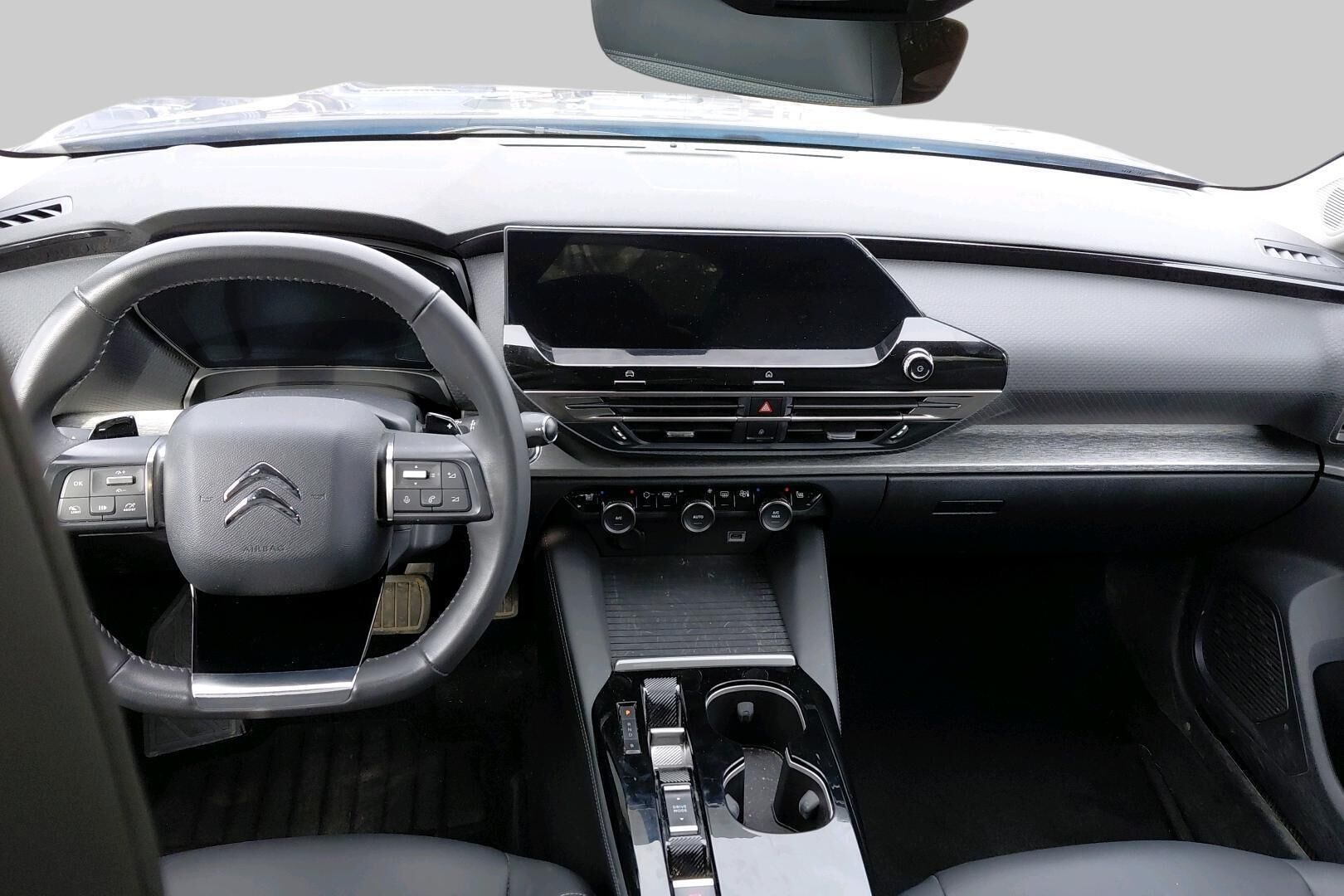 Citroen C5 X iso kuva 2