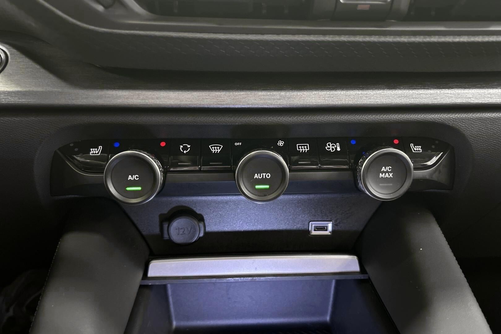 Citroen C5 X iso kuva 35