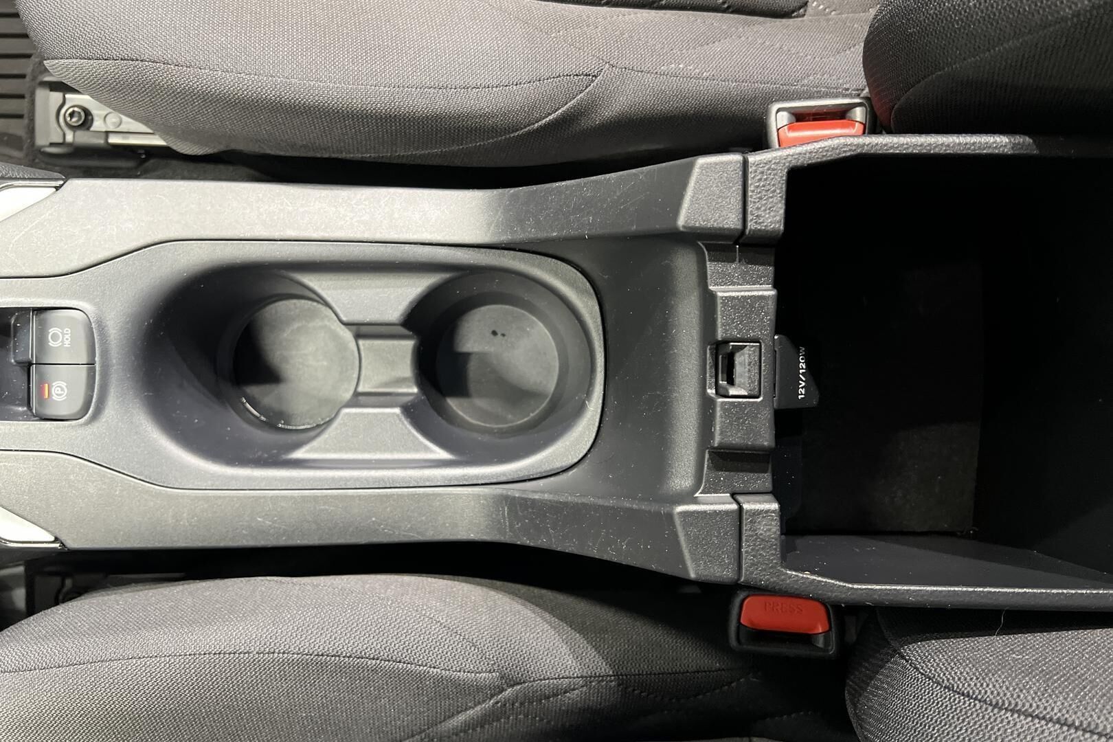 Toyota Corolla Cross iso kuva 29